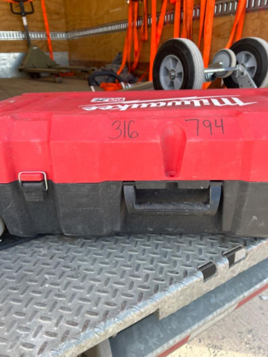 2023 MILWAUKEE MXF301-2CP