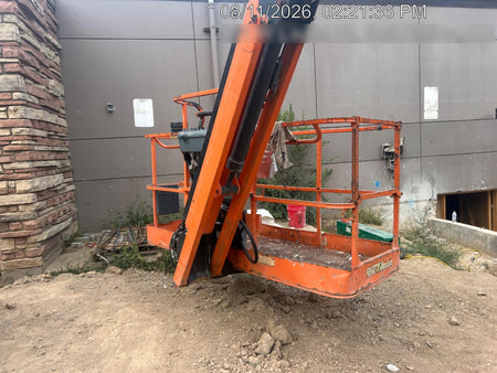 2019 JLG 660SJ