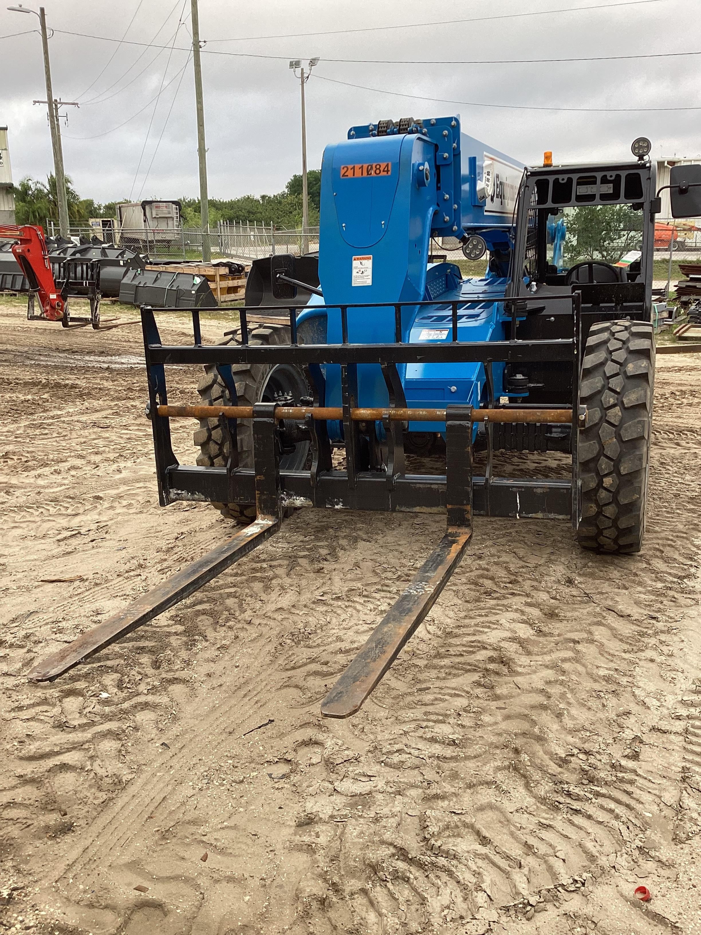 2022 GENIE GTH-844