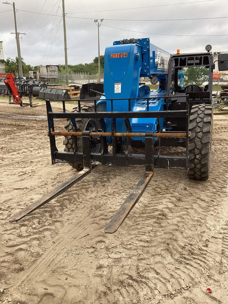 2022 GENIE GTH-844