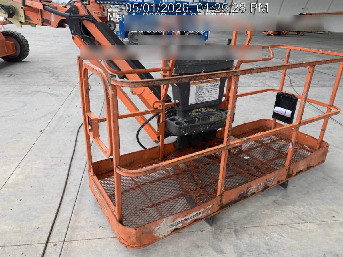 2019 JLG 660SJ 4WD w/Deutz Diesel Engine, FF Tires, Beacon, Welder-Ready Package