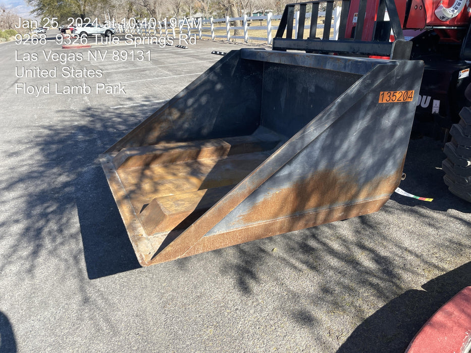 2021 ARROW MATERIAL HANDLING Telehandler Fork Bucket