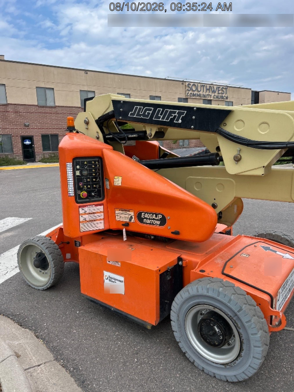 2019 JLG E400AJPN