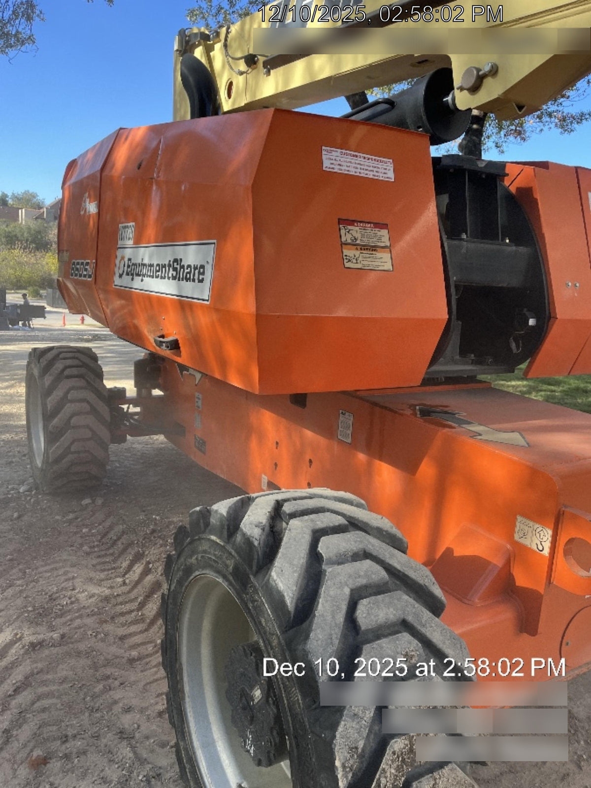 2021 JLG 860SJ