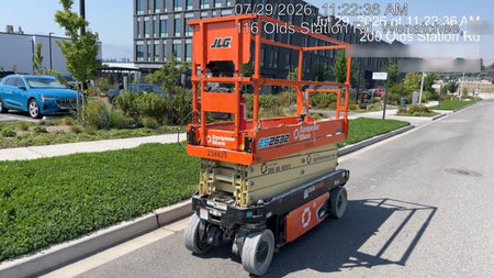 2022 JLG ES2632
