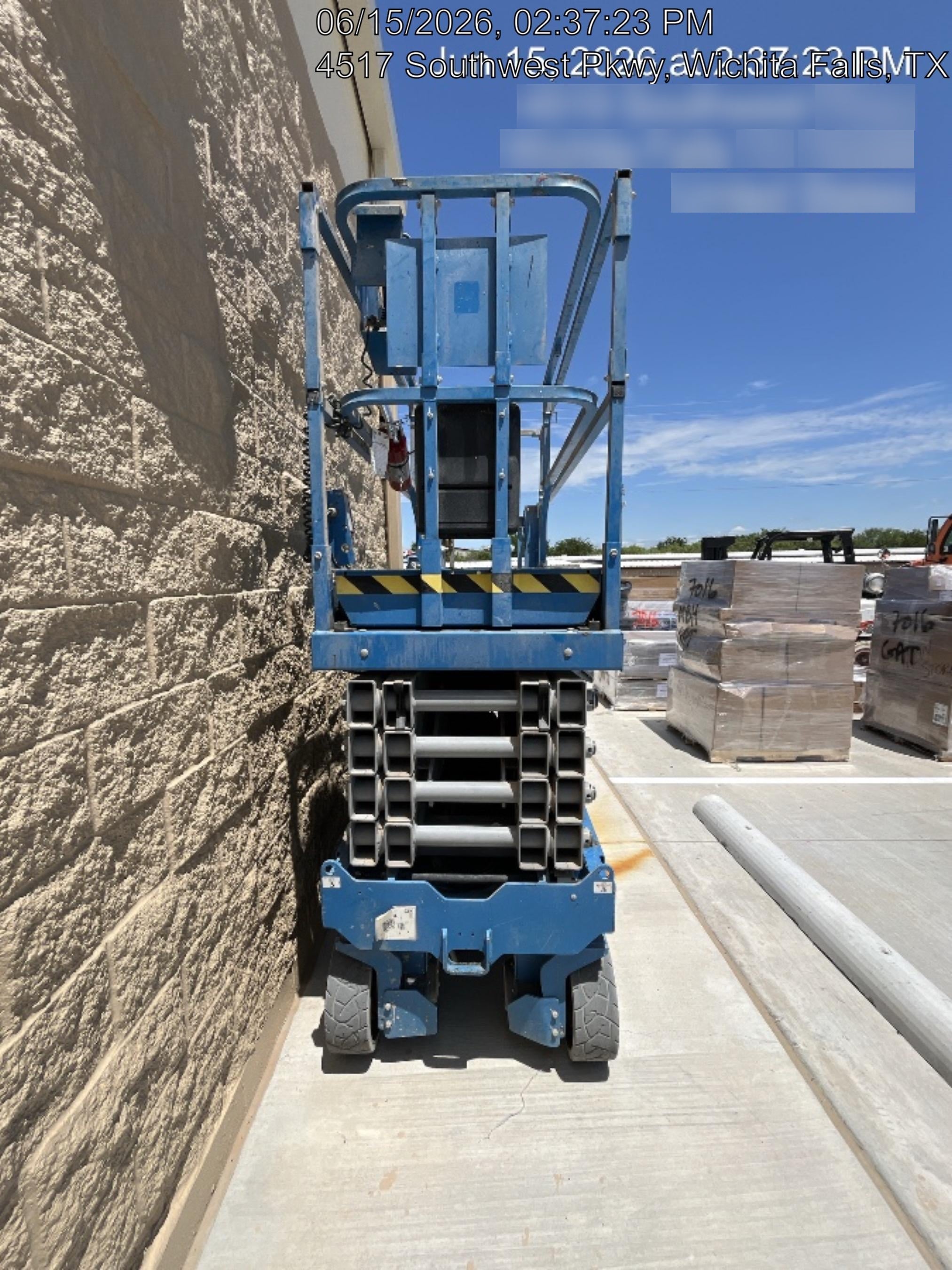 2022 GENIE GS-3232