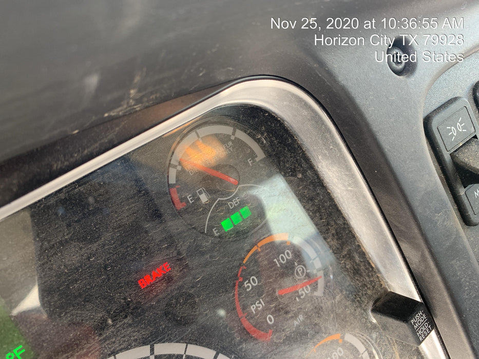 2019 Lincoln Electric Vantage 322 Welder Ready-Pak 3, Two wheel trailer, Fender and Light kit, Cable Rack