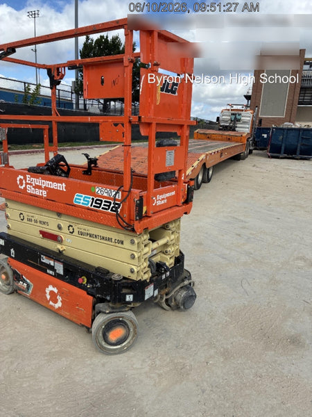 2022 JLG ES1932