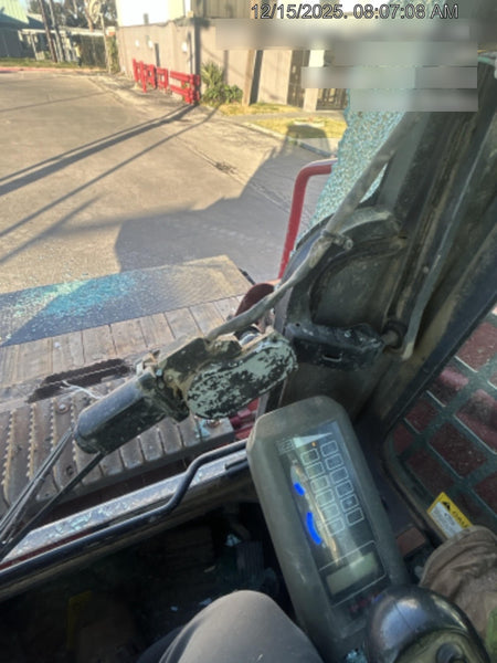 2019 Takeuchi TL8 Cab/Heat/AC, Back-up Alarm, Hydraulic QC 76" HD Bucket with smooth bolt-on edge
