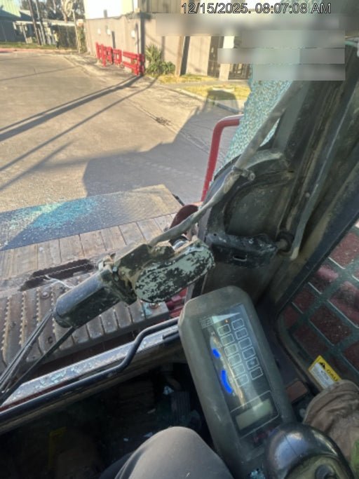 2019 Takeuchi TL8 Cab/Heat/AC, Back-up Alarm, Hydraulic QC 76" HD Bucket with smooth bolt-on edge