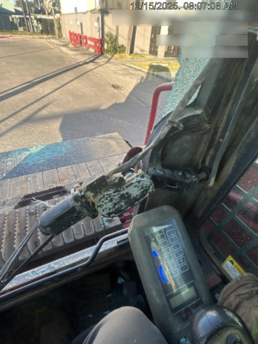 2019 Takeuchi TL8 Cab/Heat/AC, Back-up Alarm, Hydraulic QC 76" HD Bucket with smooth bolt-on edge