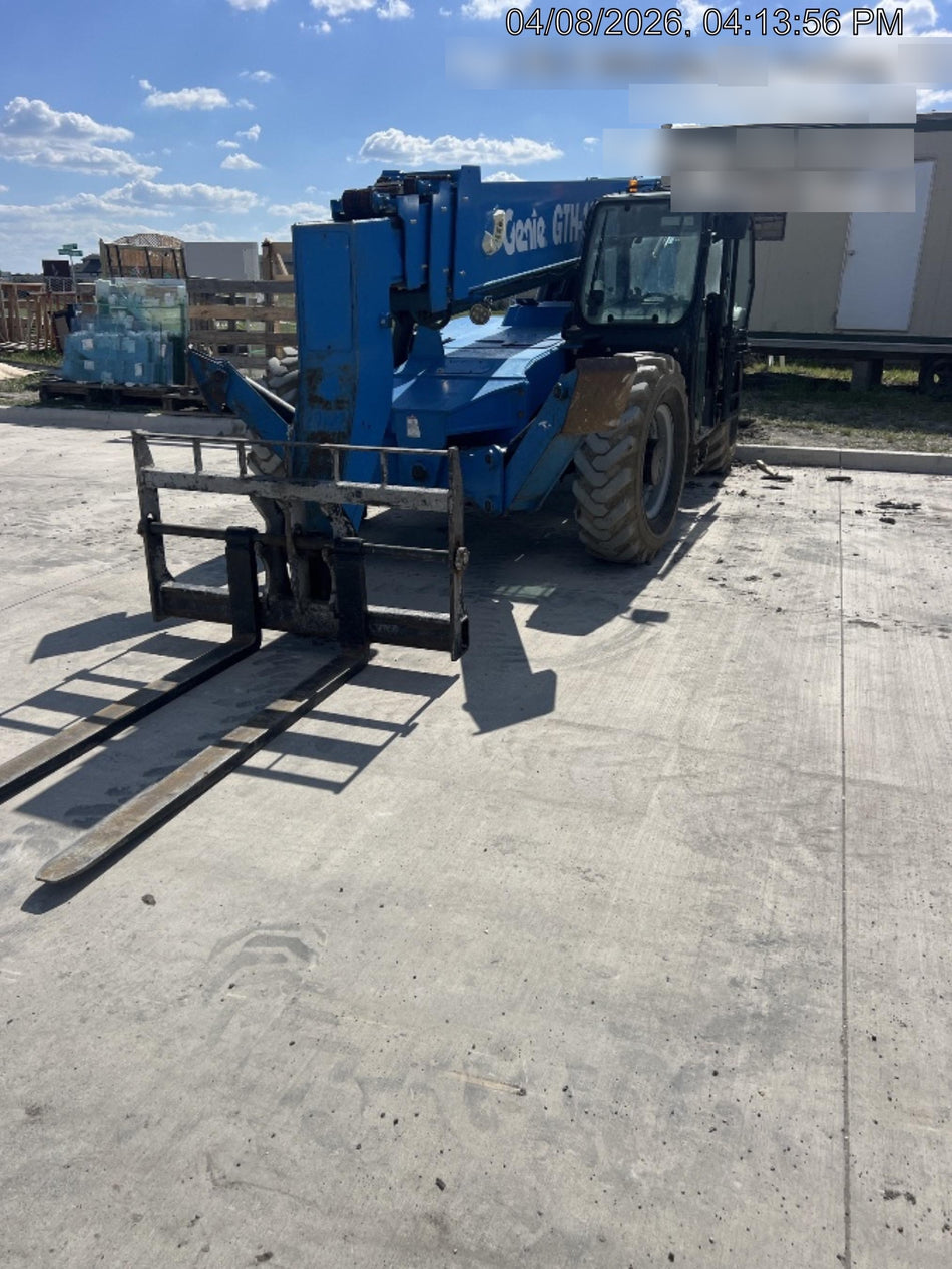 2018 GENIE GTH-1056