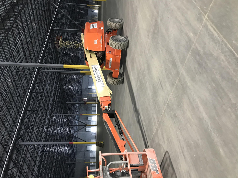 2019 JLG 660SJ