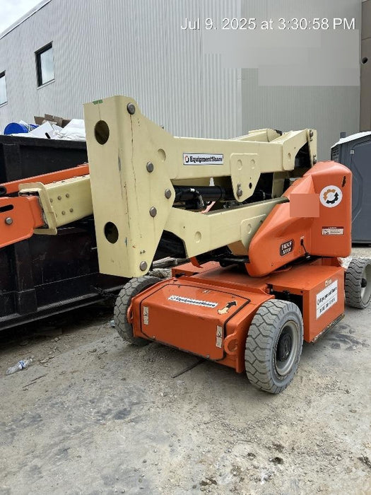 2020 JLG E400AJPN