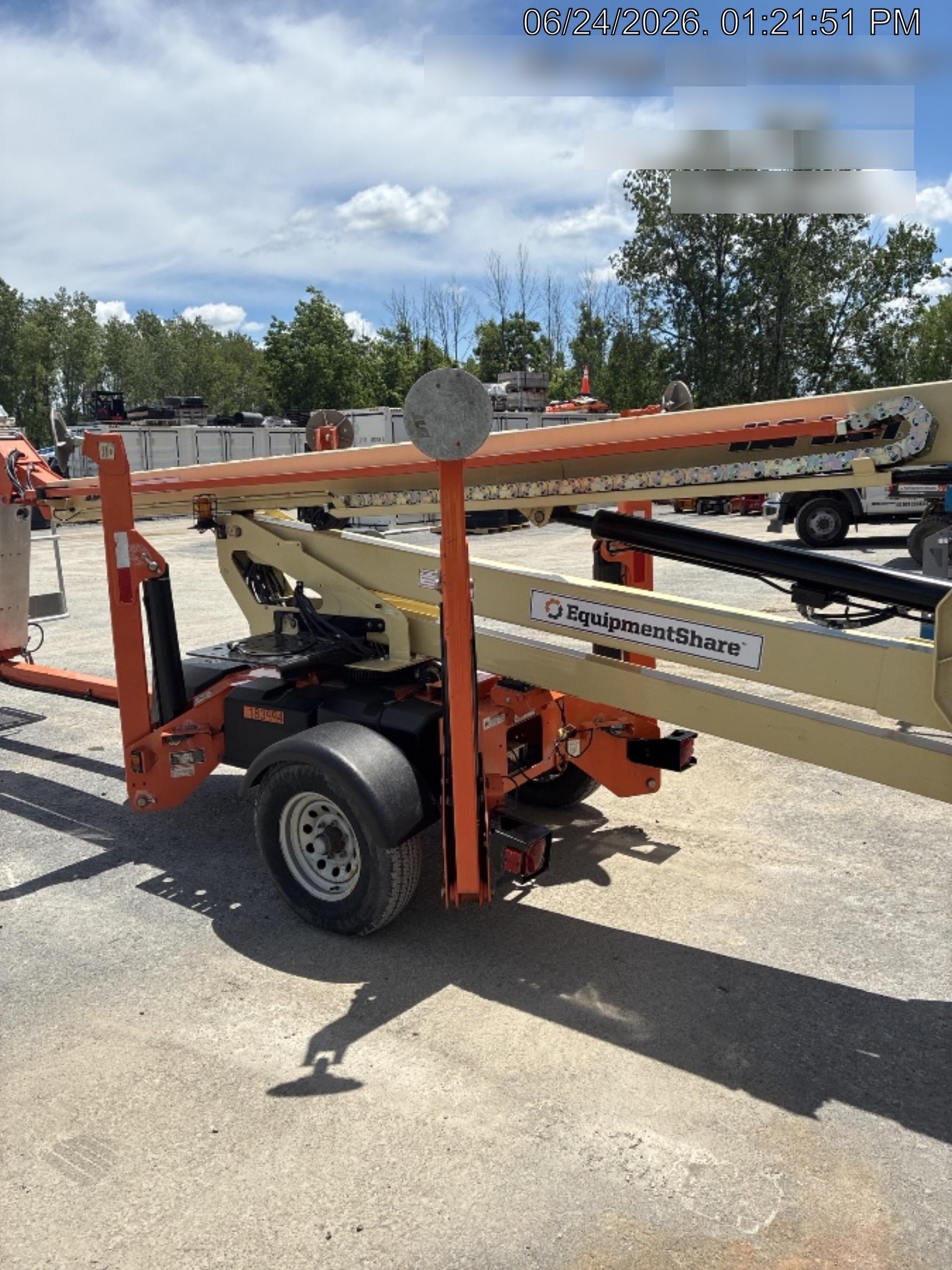 2021 JLG T500J