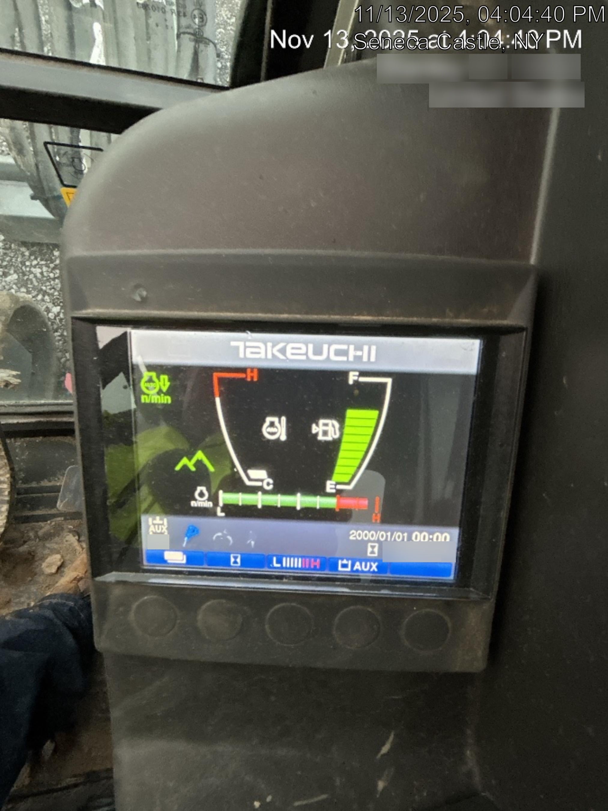 2025 TAKEUCHI TB235-2CR