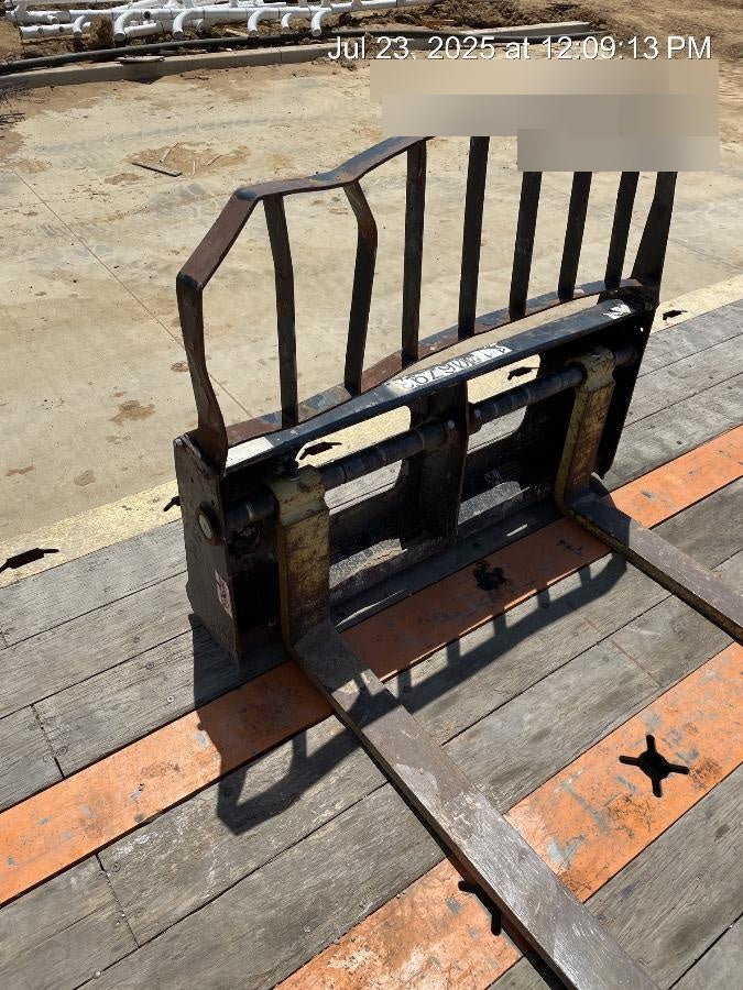2023 ARROW MATERIAL HANDLING 48" Pallet Forks - Arrow