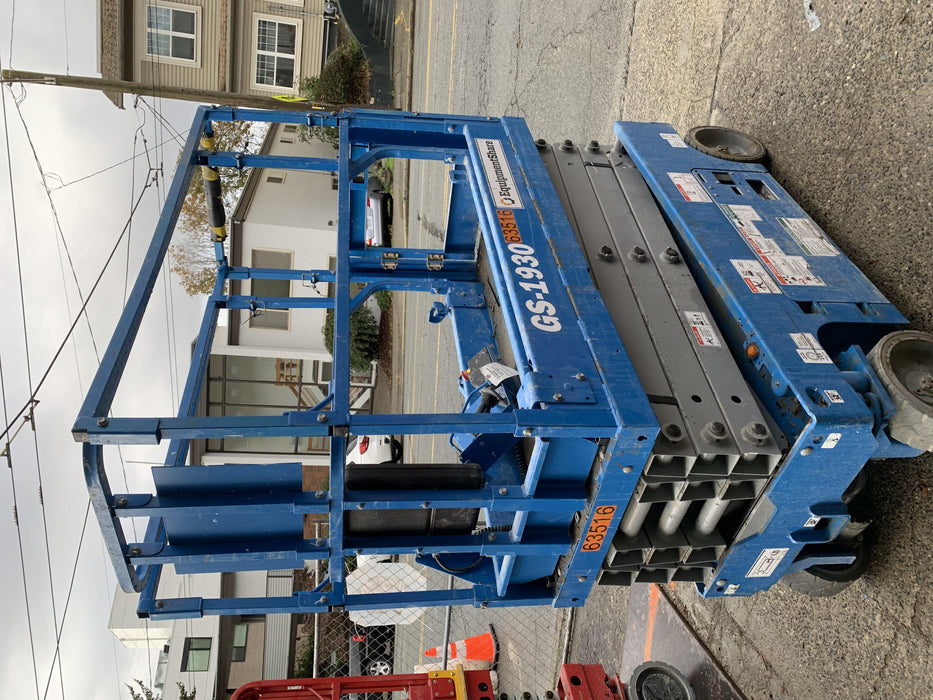 2020 Genie GS-1930 Solid Non Marking Tires, Beacon, Folding rails with half height swing gate