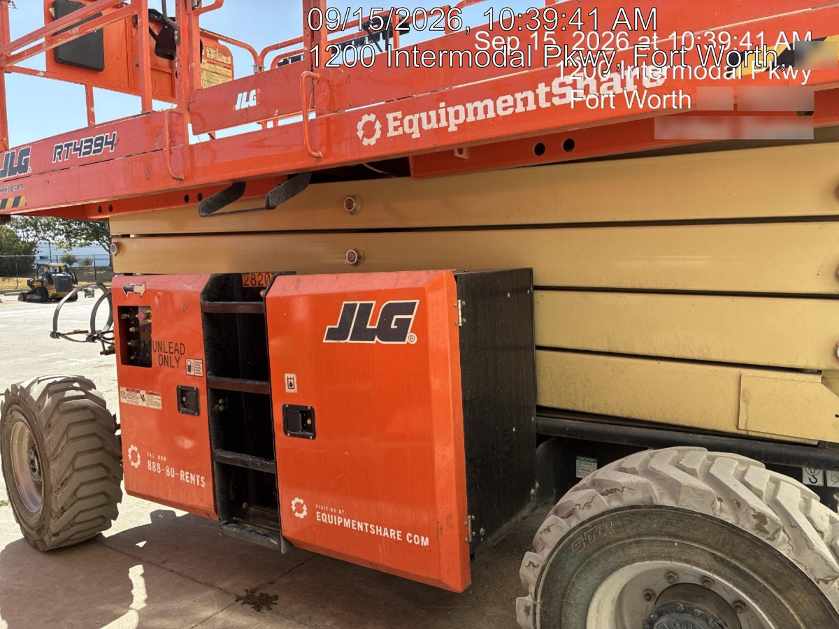 2022 JLG RT4394