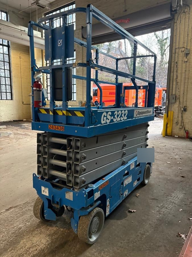 2022 GENIE GS-3232