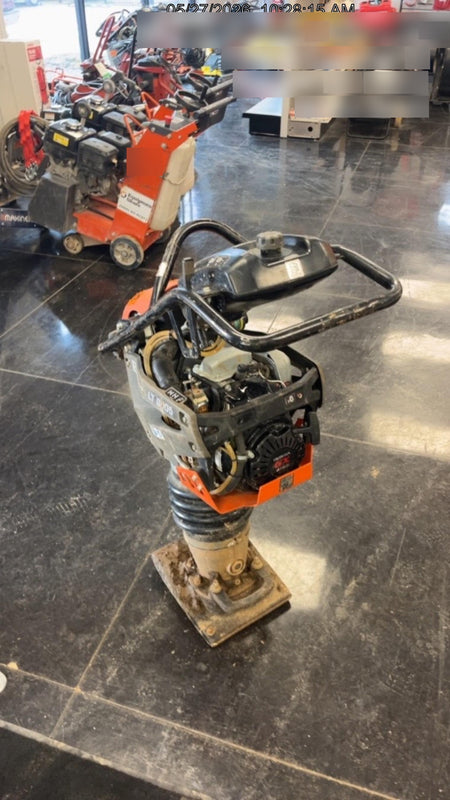 2025 HUSQVARNA LT6005