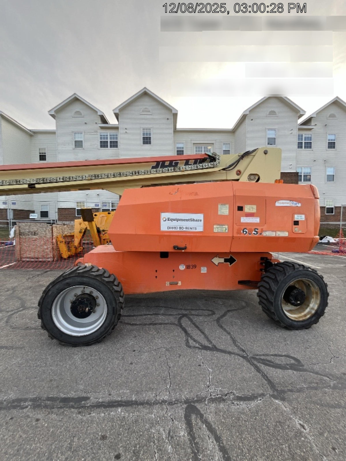 2014 JLG 860SJ