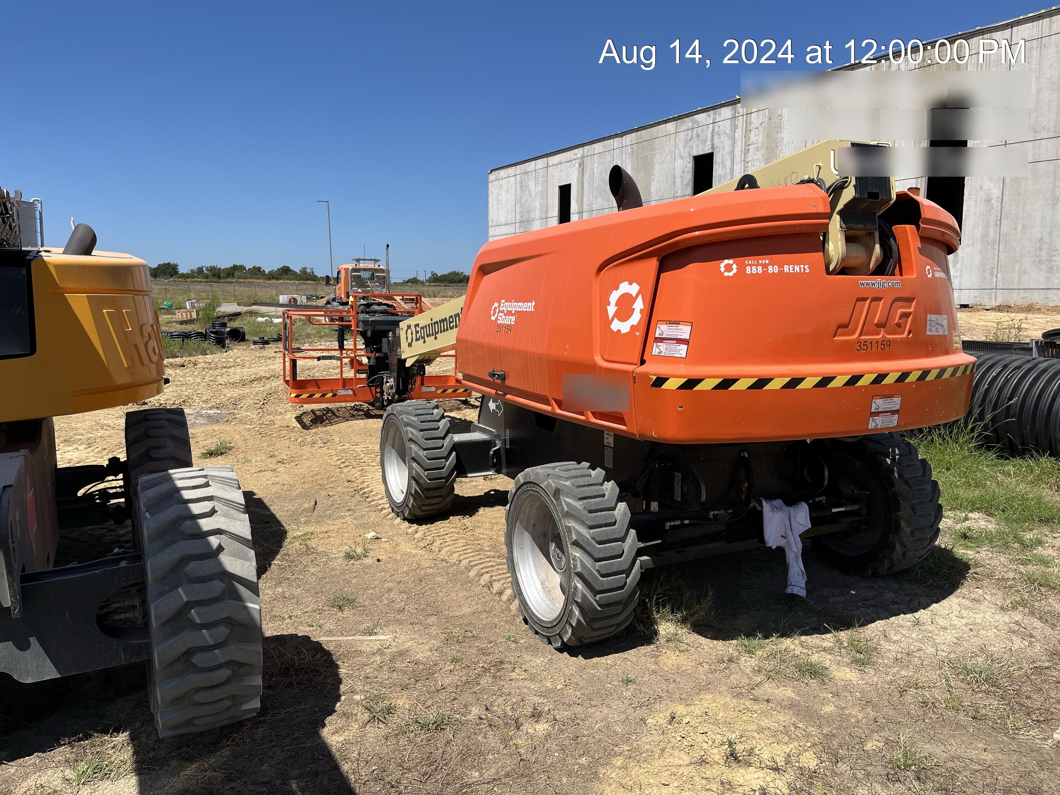 2023 JLG 600S