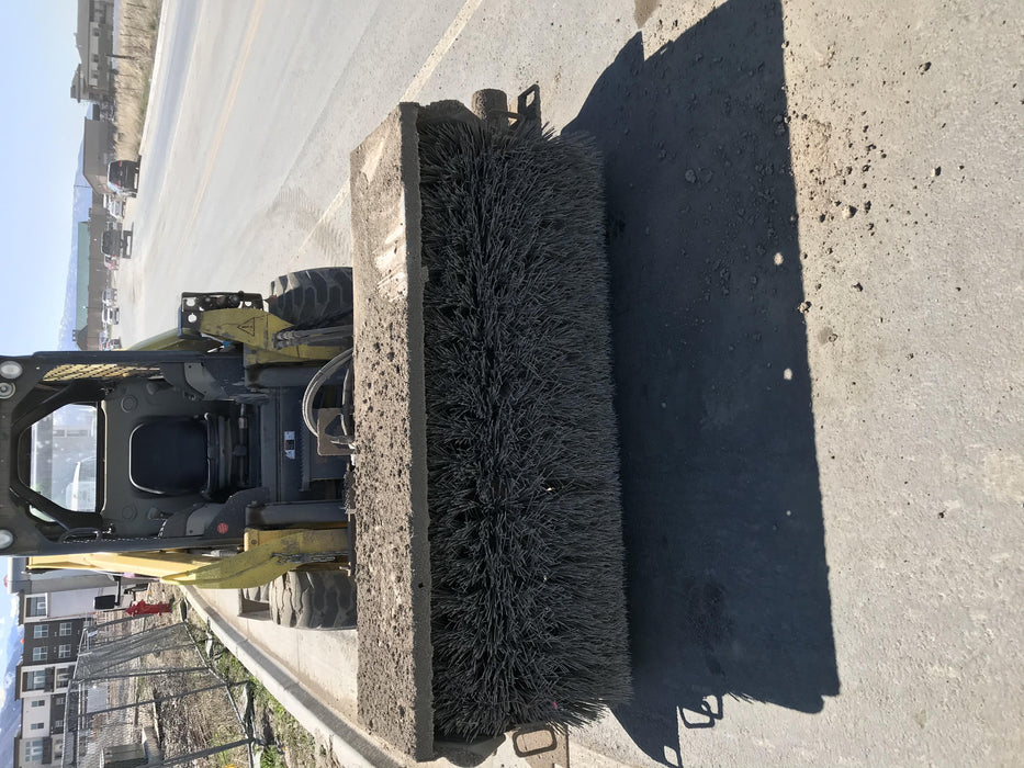 2019 PALADIN Sweepster SB72