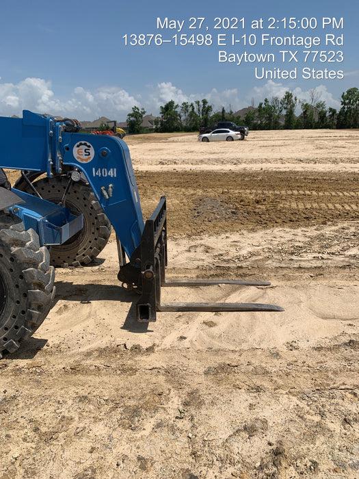 2018 Genie GTH-844 GTH-844 w/Open ROPS, Solid Tires, beacon/work lights, 60" carriage/forks