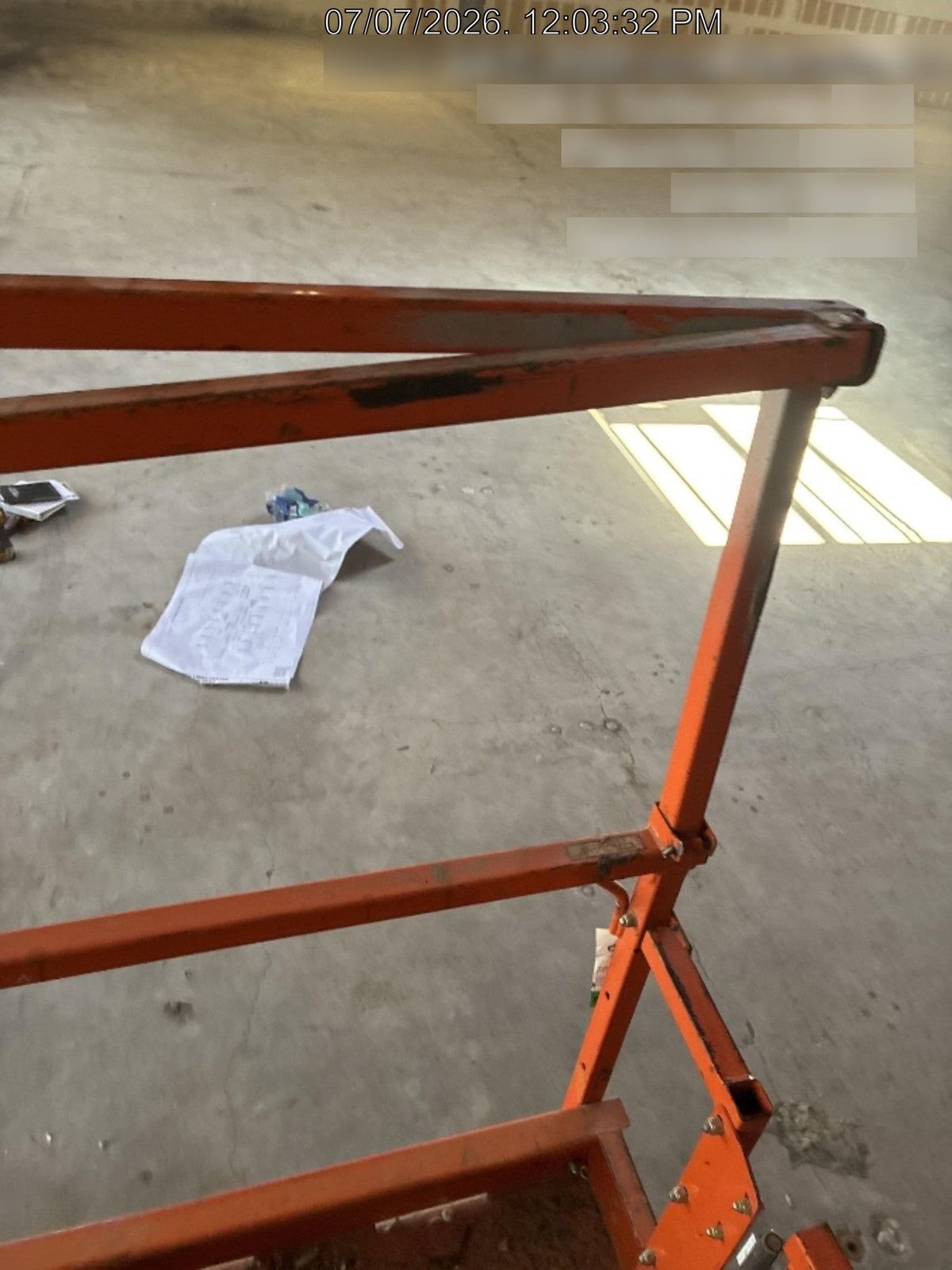 2022 JLG ES3246