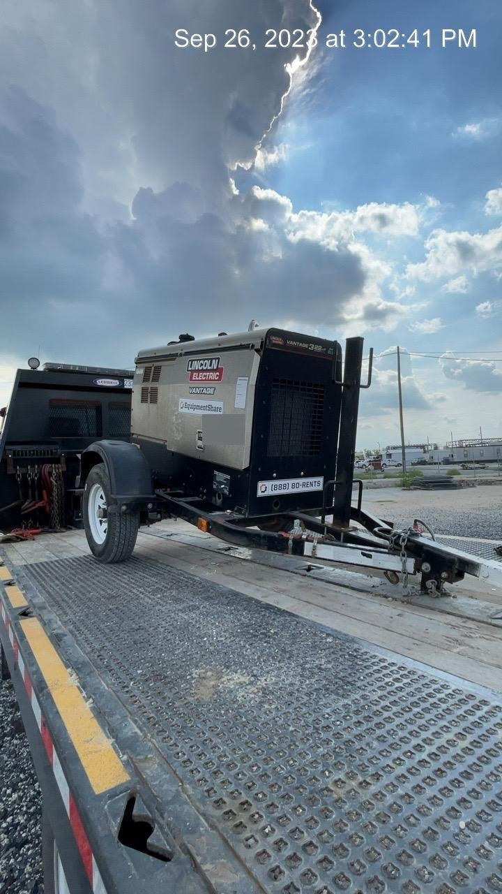2019 Lincoln Electric Vantage 322 Ready-Pak 3, Two Wheel Trailer, Fender and Light Kit, Cable Rack
