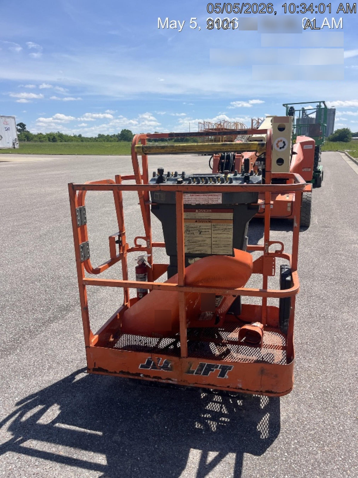 2019 JLG E400AJPN
