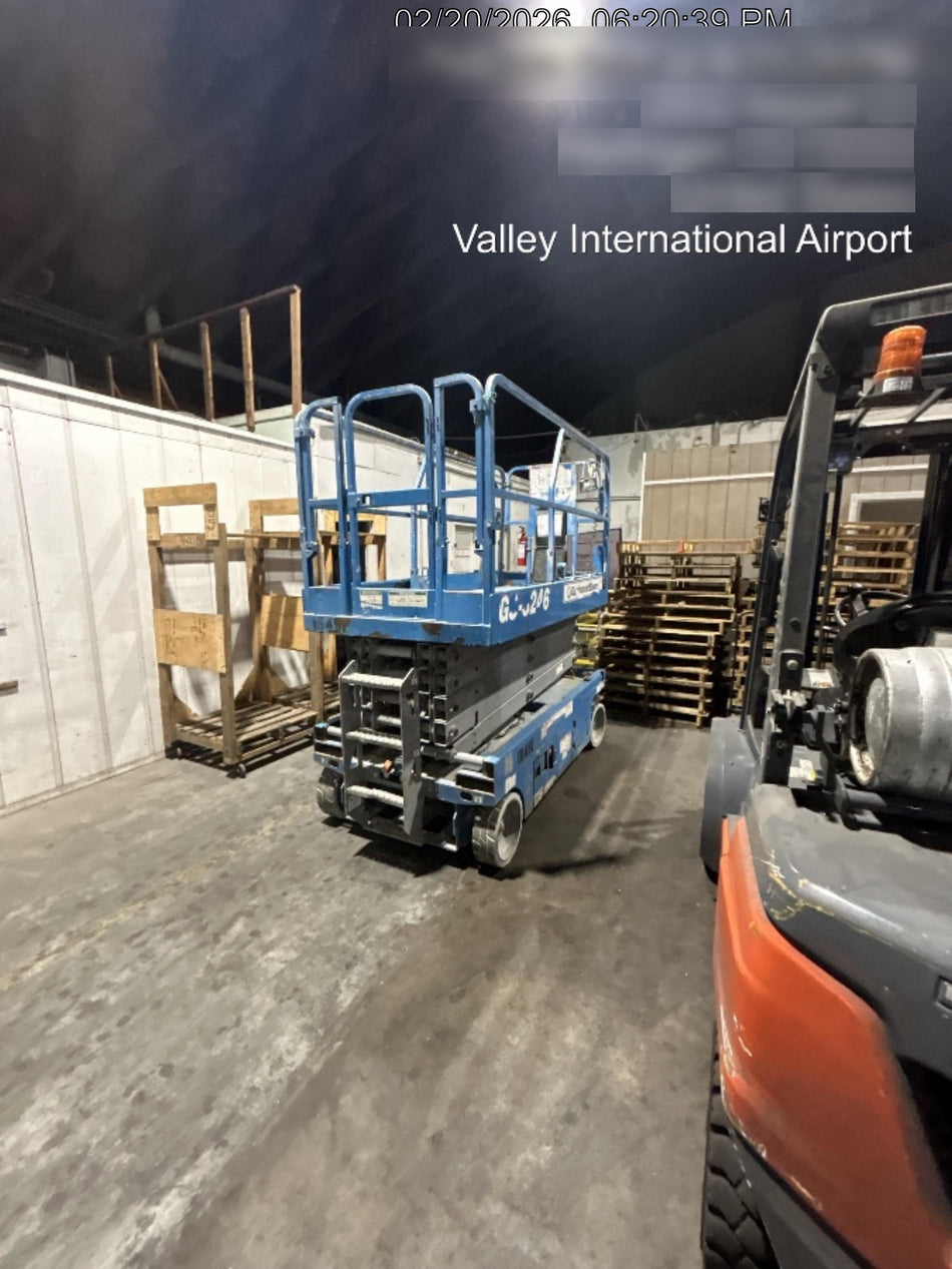 2018 Genie GS-3246 Genie GS-3246 w/Folding rails, Full height swing gate