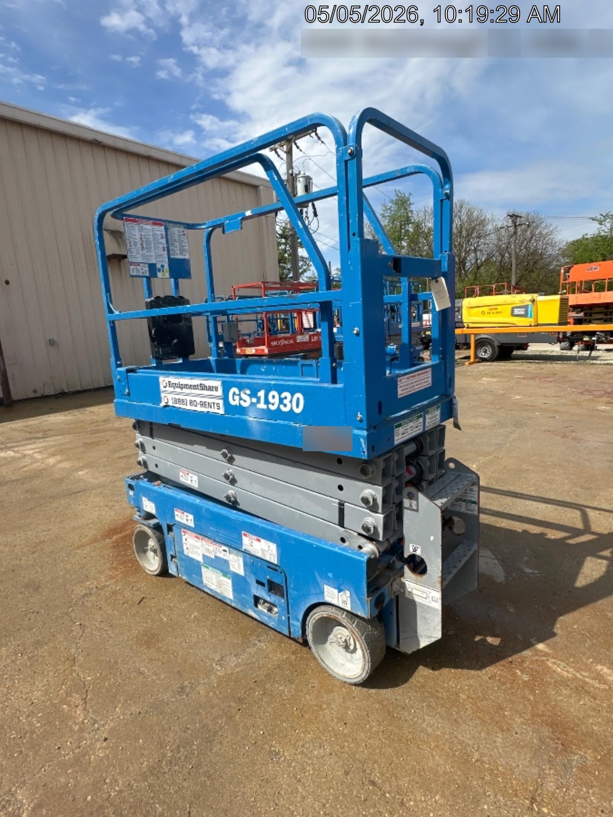 2020 Genie GS-1930 Solid Non Marking Tires, Beacon, Folding rails with half height swing gate