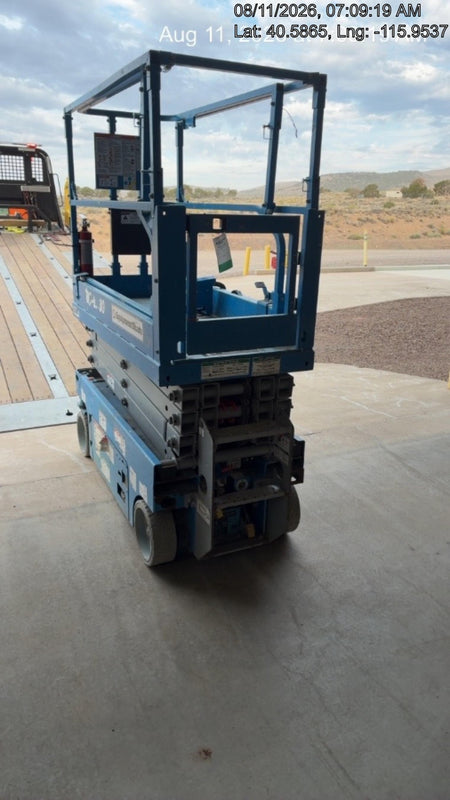 2020 Genie GS-1930 Solid Non Marking Tires, Beacon, Folding rails with half height swing gate, 800W Inverter