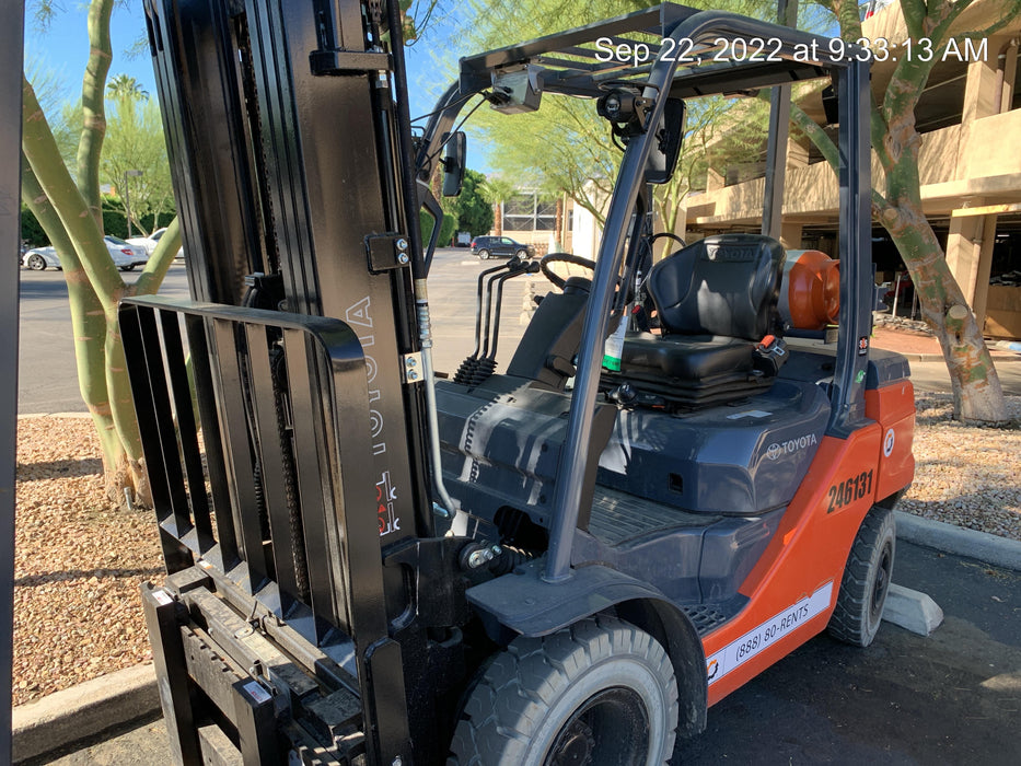 2022 TOYOTA 8FGU25 LP w/ Scale