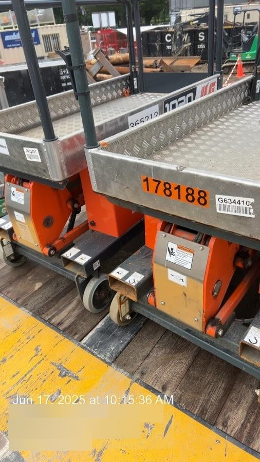 2021 JLG 1030P