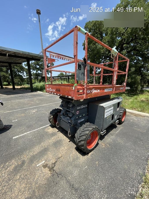 2017 SKYJACK SJ6832 RT