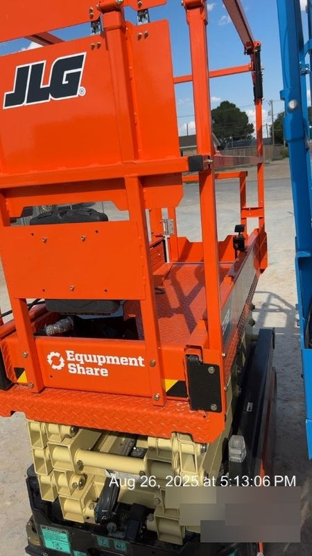 2025 JLG ES1932