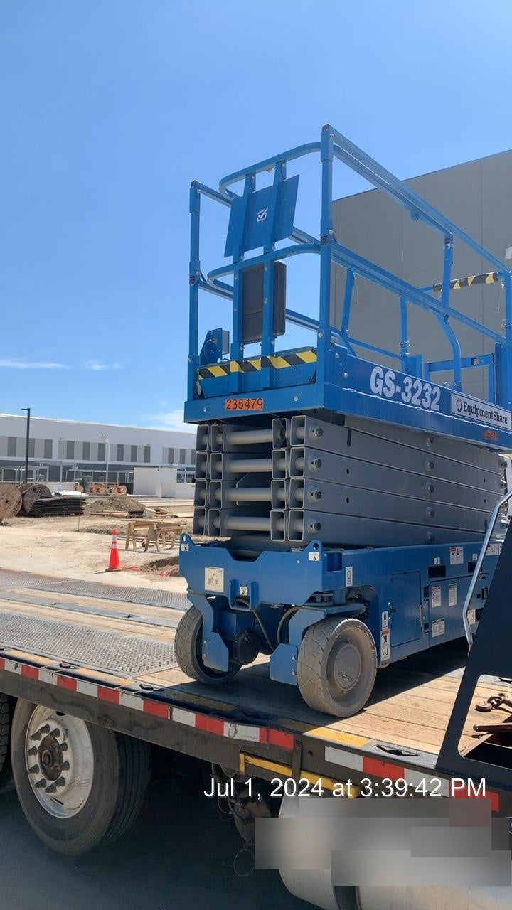 2022 GENIE GS-3232