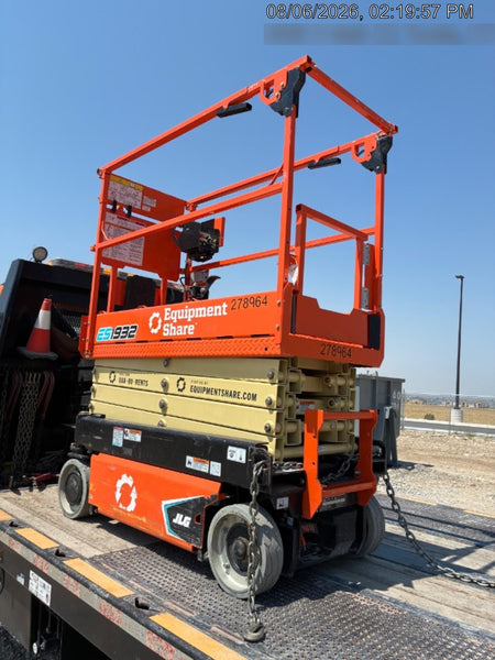 2022 JLG ES1932
