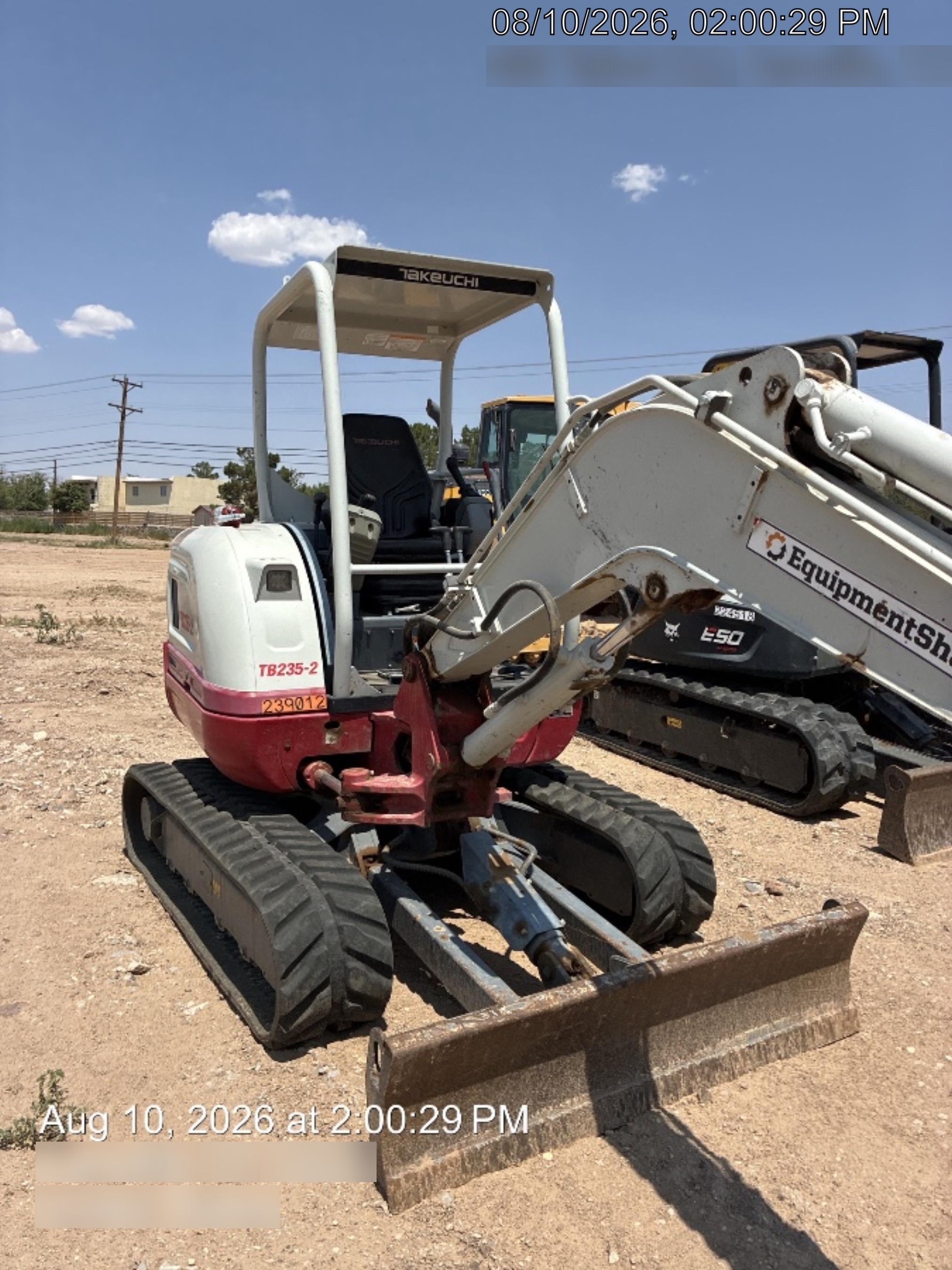 2022 TAKEUCHI TB235-2R