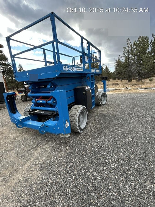 2020 GENIE GS-4390 RT