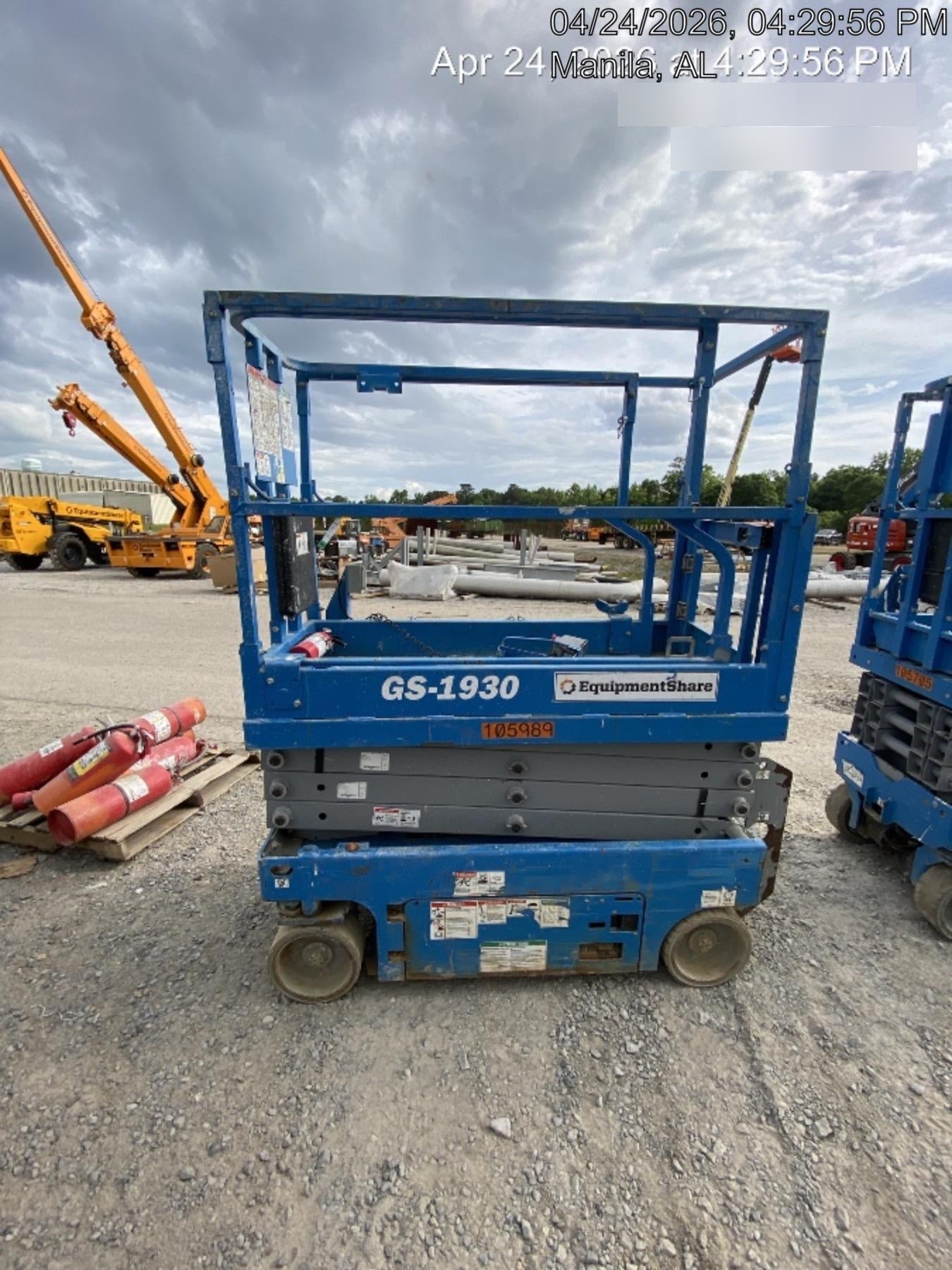 2020 Genie GS-1930 Solid Non Marking Tires, Beacon, Folding rails with half height swing gate