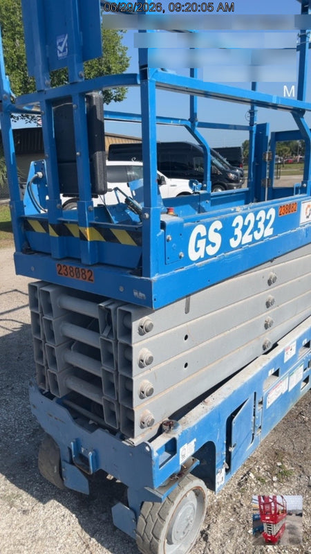 2022 GENIE GS-3232