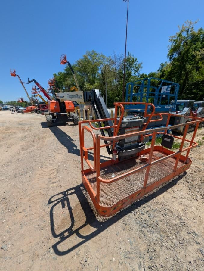 2024 JLG 860SJ