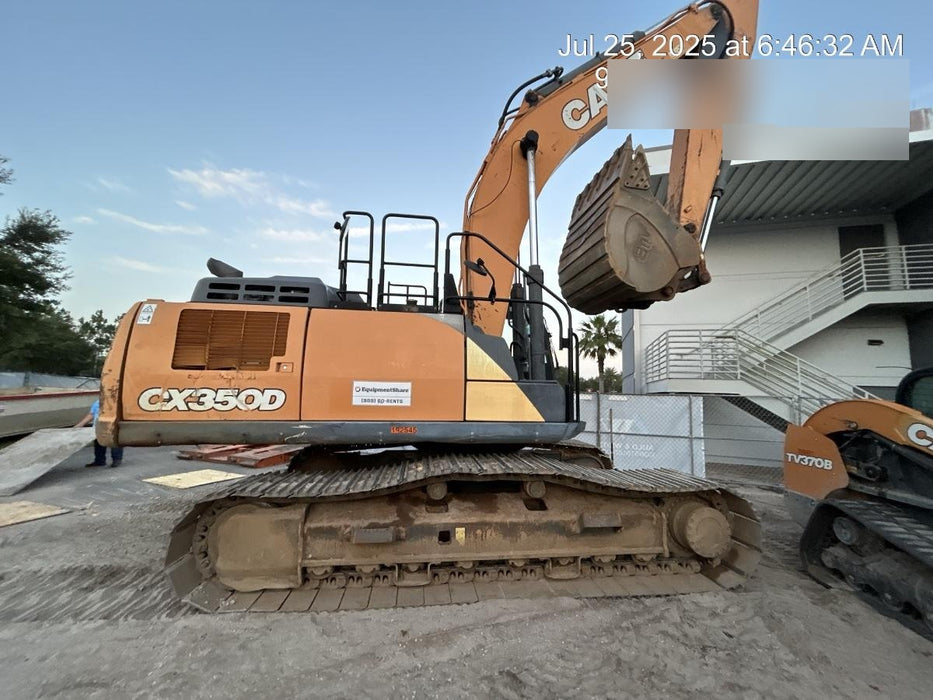 2017 Case CX350D CAB A/C, 13'-3" ARM, STEEL TRACKS