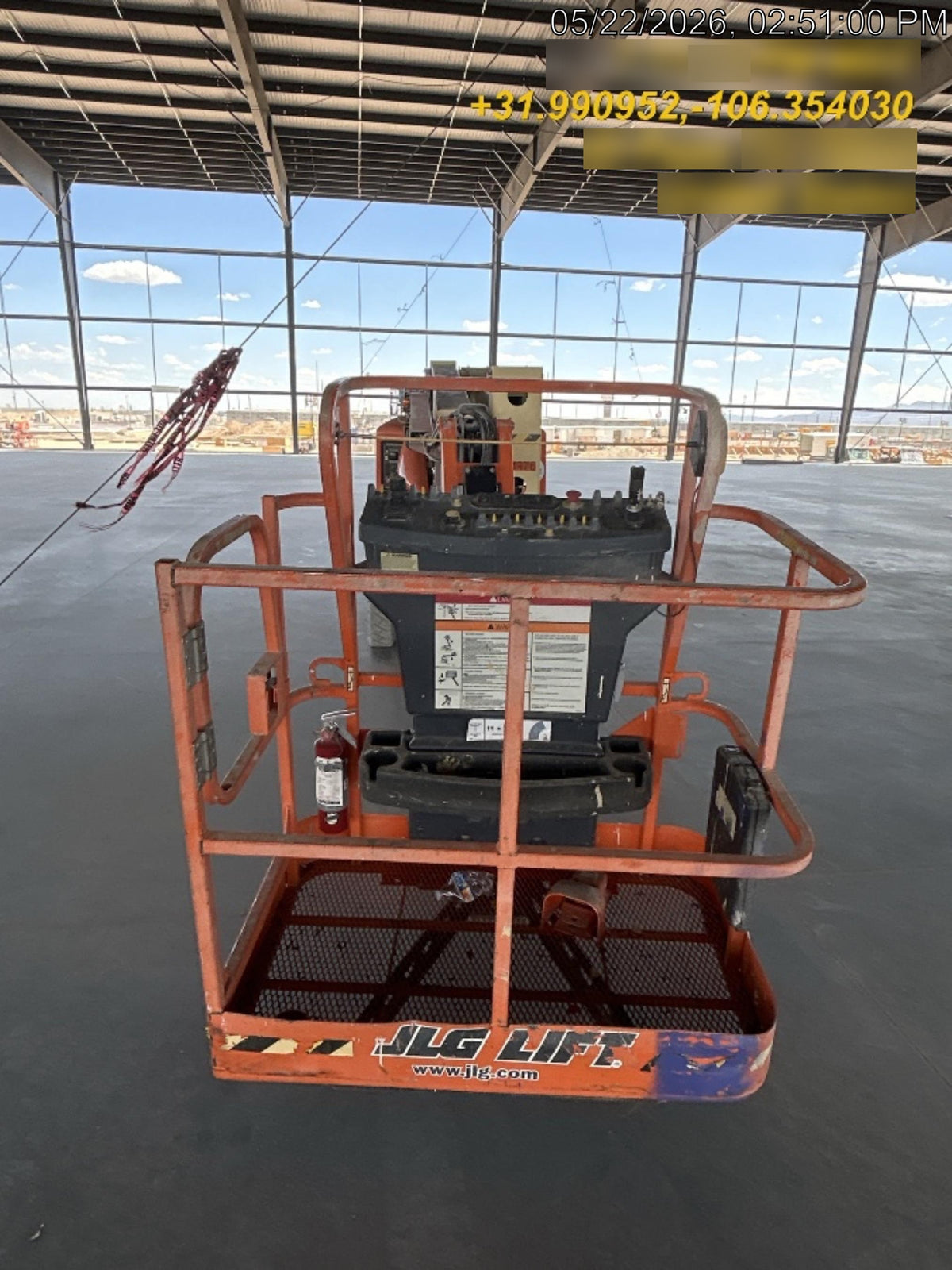 2021 JLG E400AJP Narrow