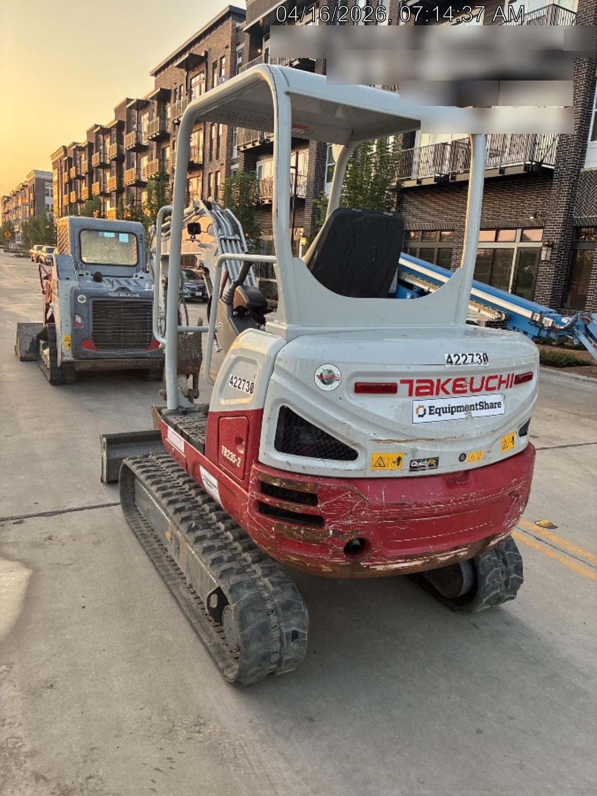 2024 TAKEUCHI TB235-2R