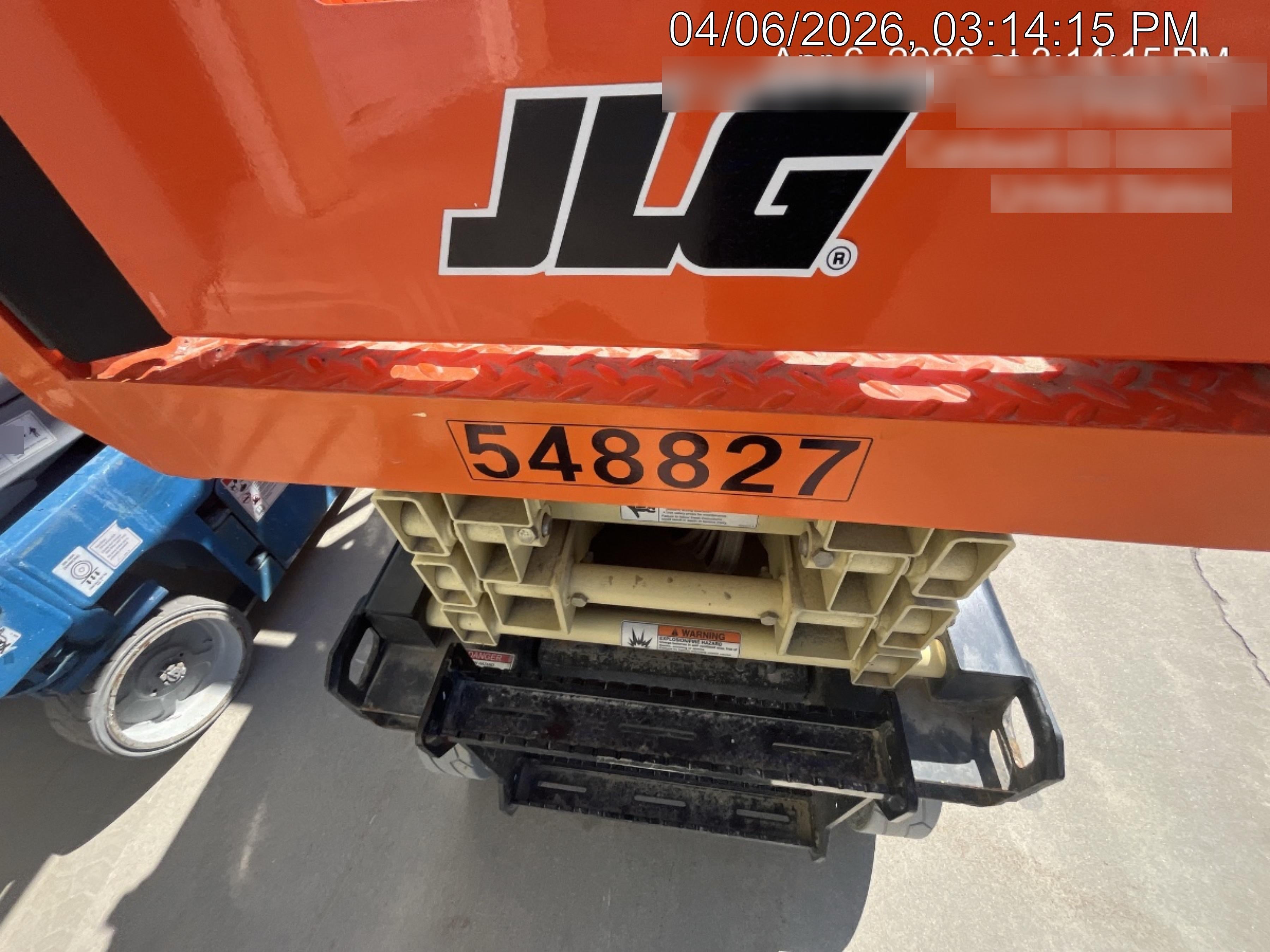 2025 JLG ES1932